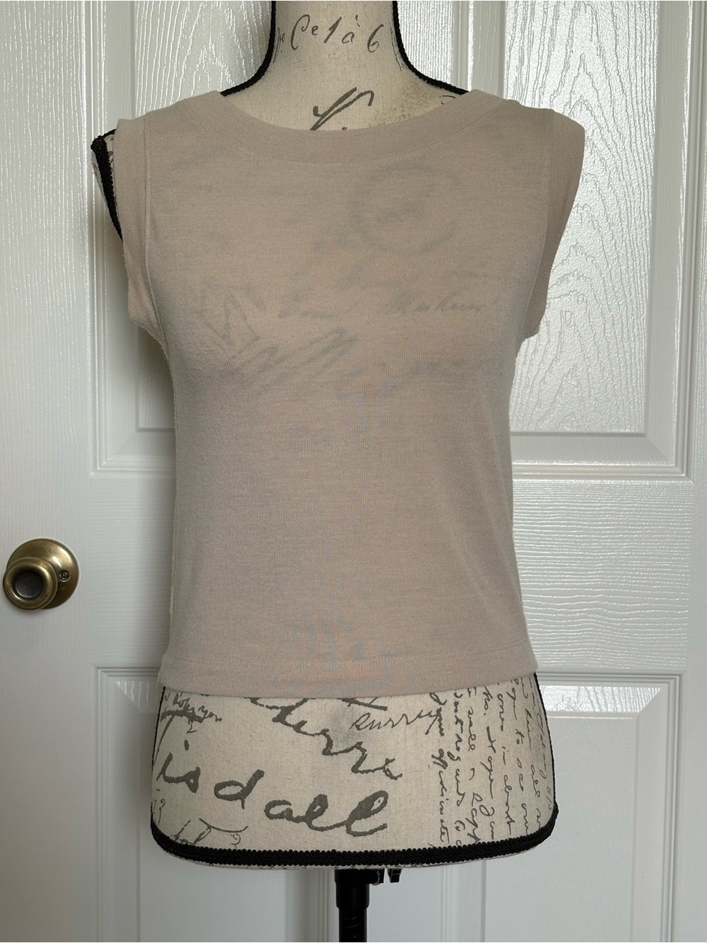 LOFT Neutral Crewneck Sleeveless Tank Top in Light Taupe